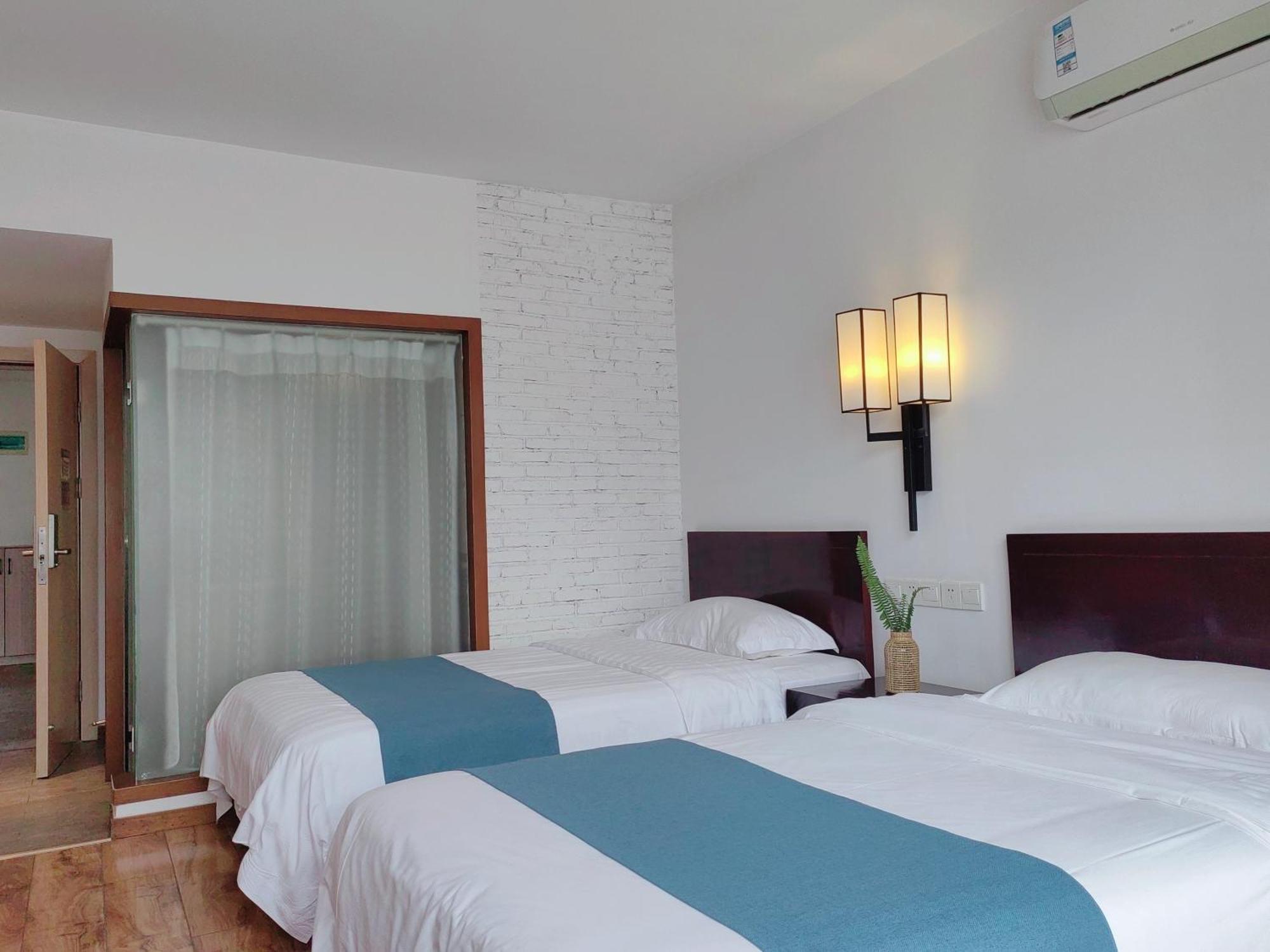 Serene Vale Inn Guilin-Free One Way Pick Up Service To High-Speed Railway Station For 2 Nights Buitenkant foto