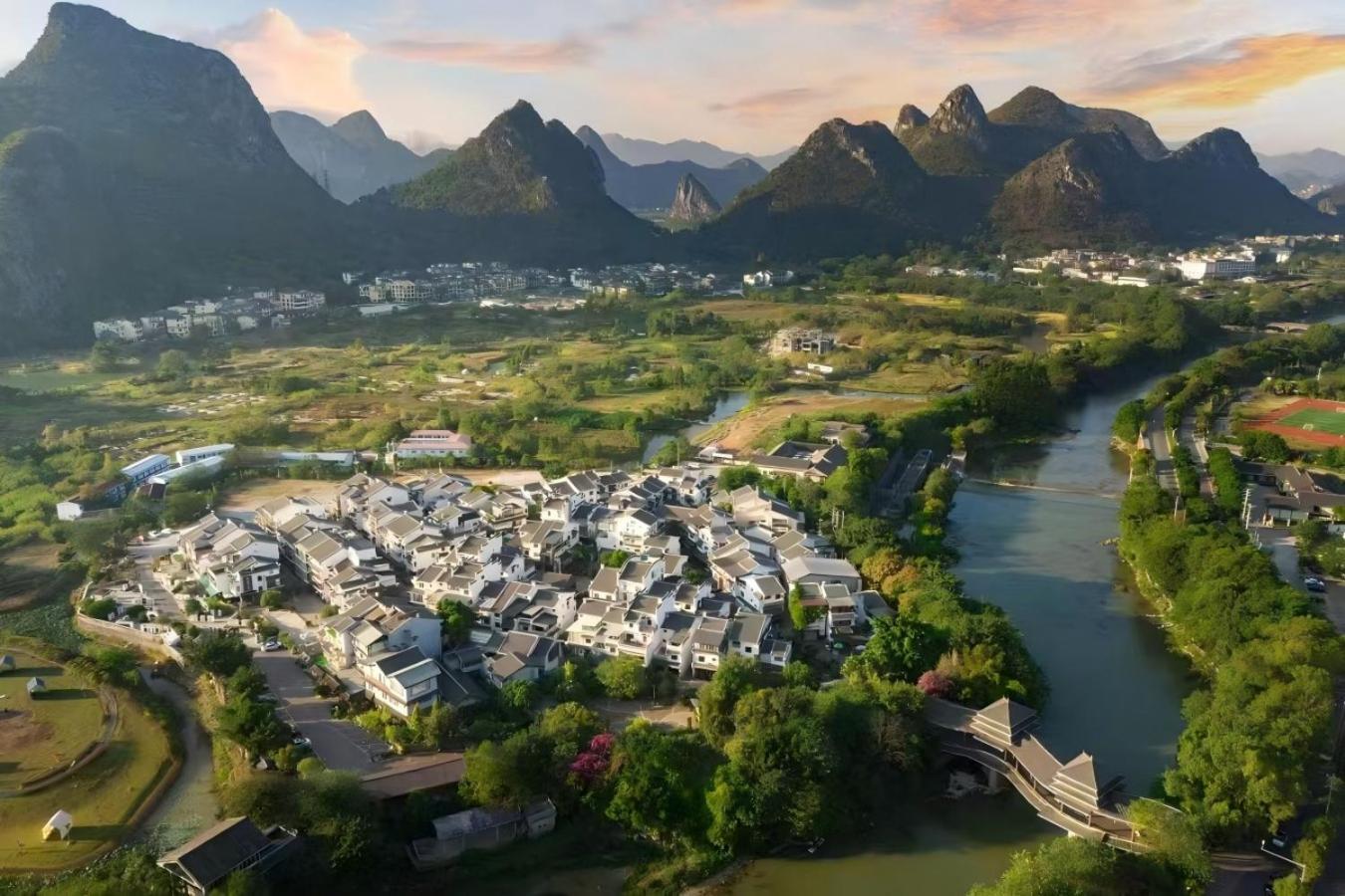 Serene Vale Inn Guilin-Free One Way Pick Up Service To High-Speed Railway Station For 2 Nights Buitenkant foto