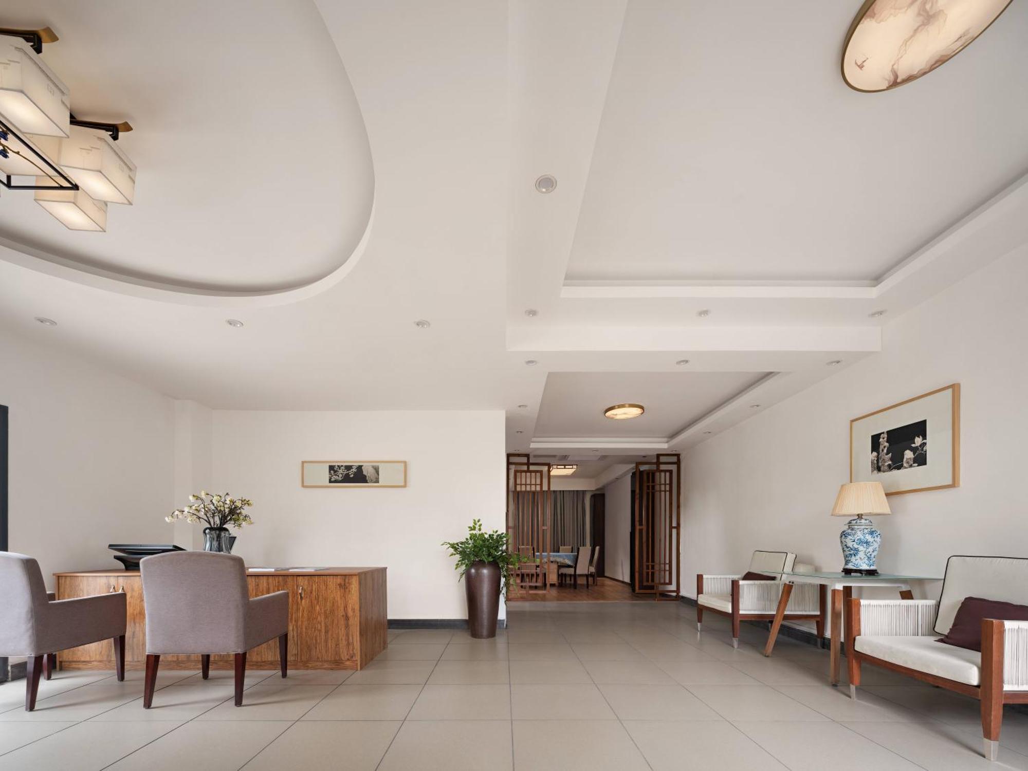 Serene Vale Inn Guilin-Free One Way Pick Up Service To High-Speed Railway Station For 2 Nights Buitenkant foto