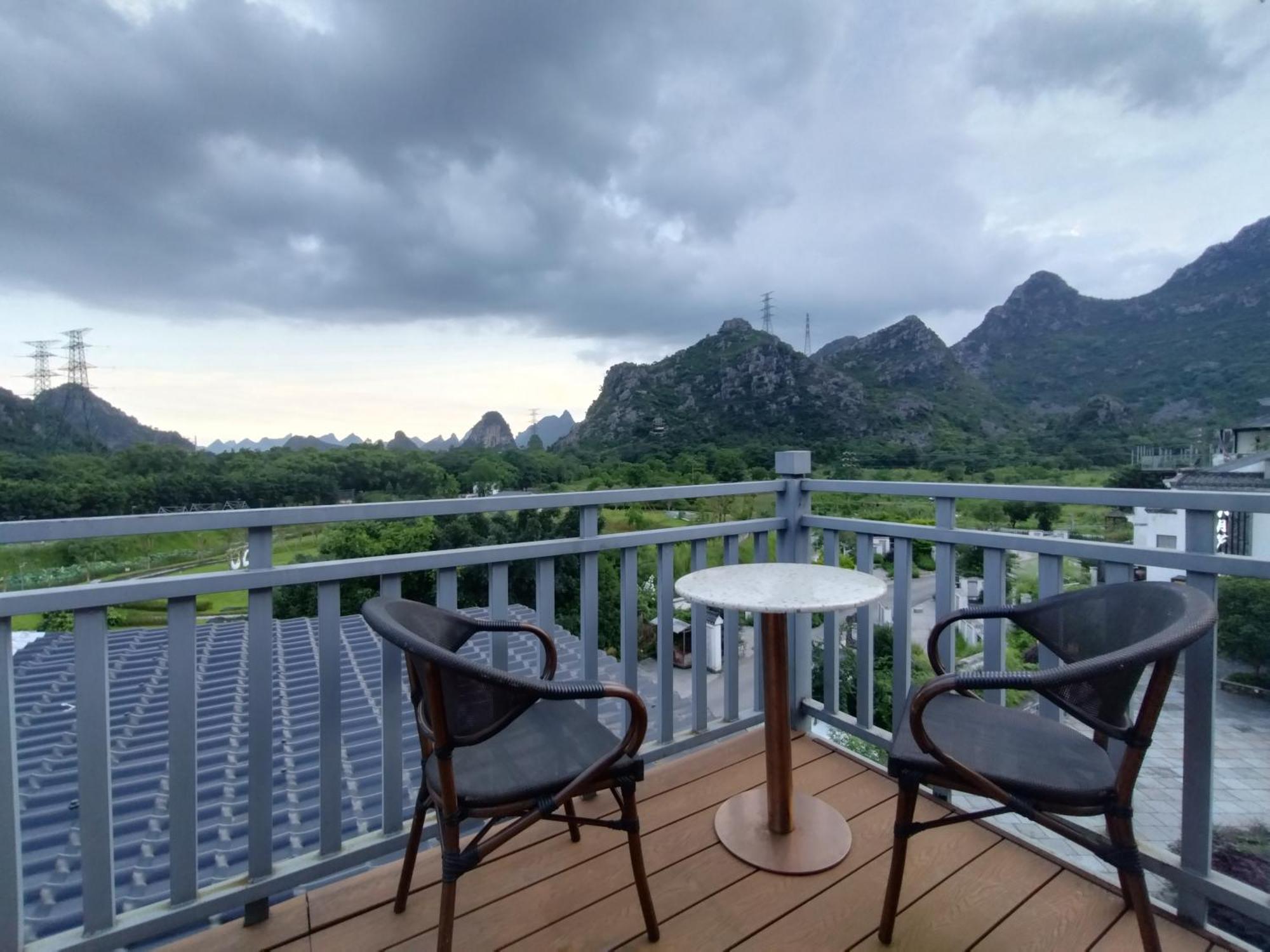 Serene Vale Inn Guilin-Free One Way Pick Up Service To High-Speed Railway Station For 2 Nights Buitenkant foto