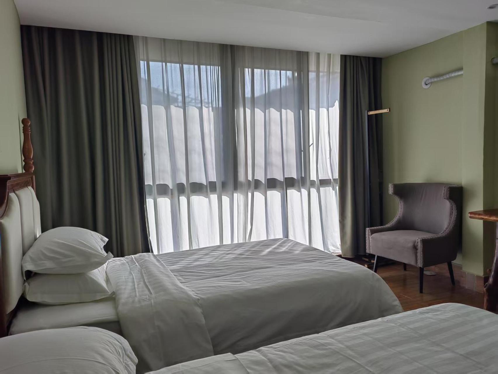 Serene Vale Inn Guilin-Free One Way Pick Up Service To High-Speed Railway Station For 2 Nights Kamer foto