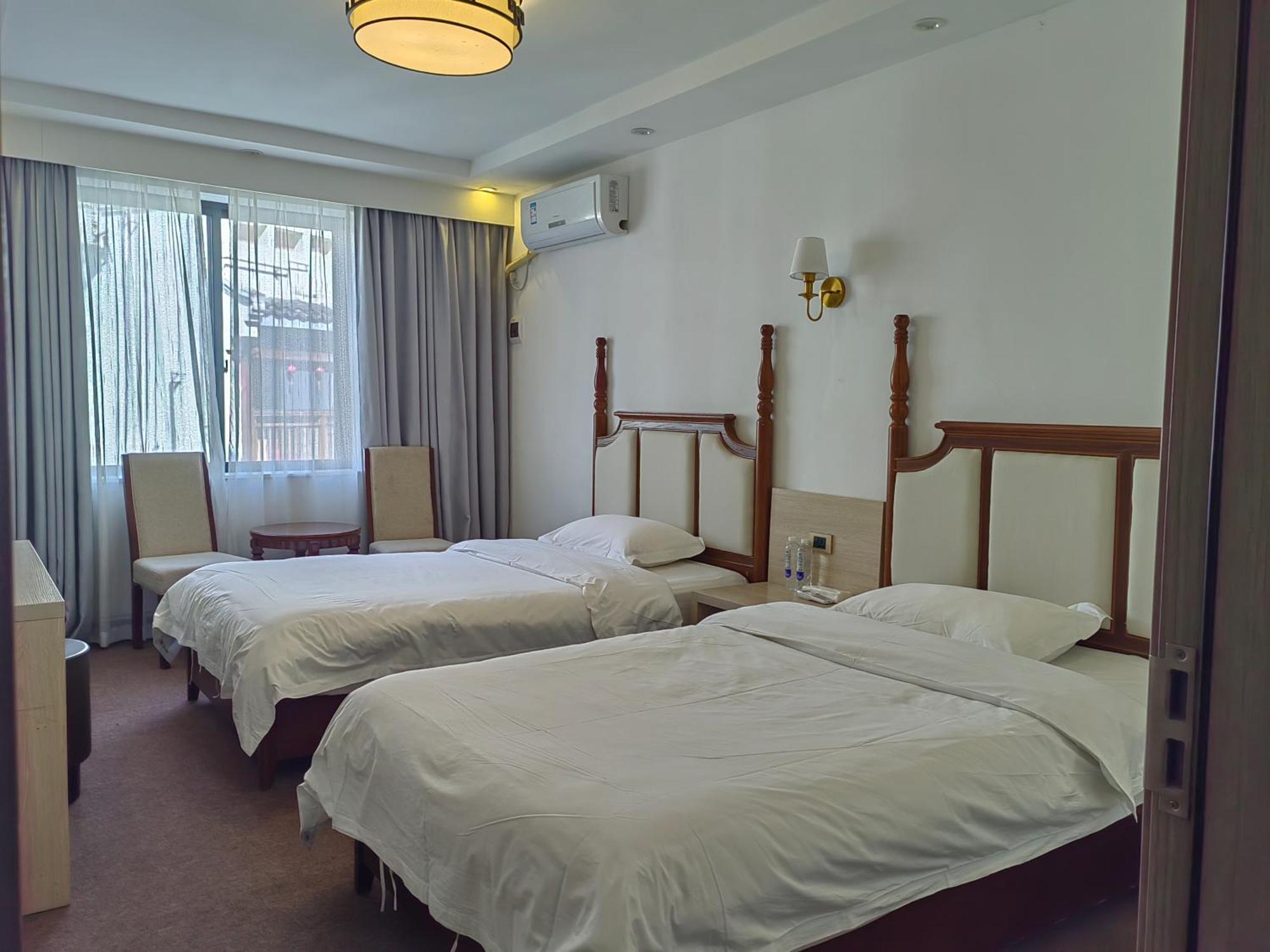 Serene Vale Inn Guilin-Free One Way Pick Up Service To High-Speed Railway Station For 2 Nights Kamer foto