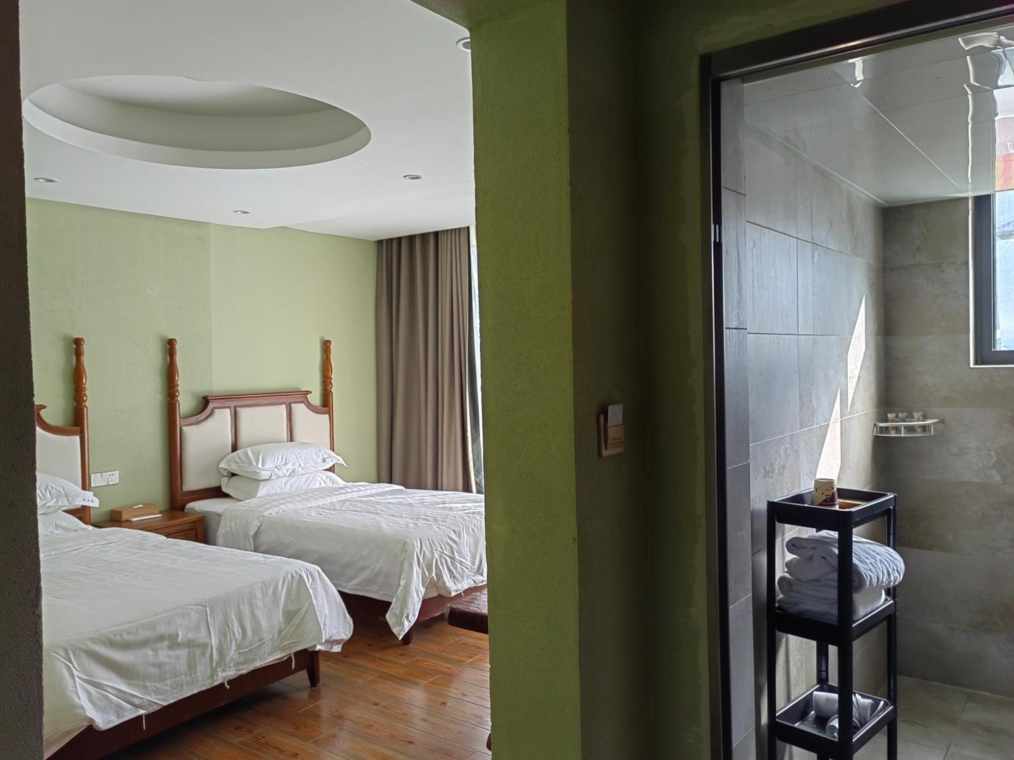 Serene Vale Inn Guilin-Free One Way Pick Up Service To High-Speed Railway Station For 2 Nights Buitenkant foto